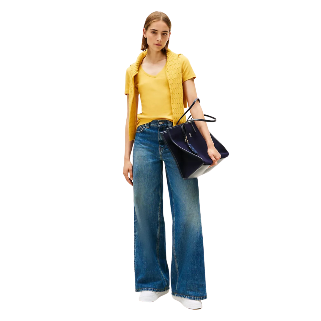Franela Tommy Hilfiger Cuello en V Amarillo Mostaza Para Mujer
