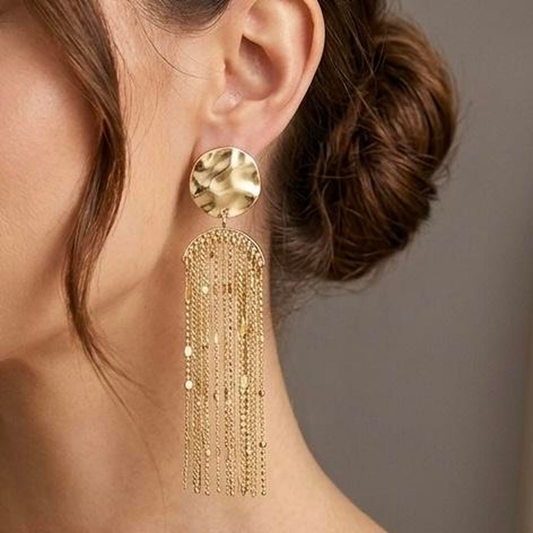 Aretes Colgantes de Cadena con Disco y Borla Hipoalergénicos Jessica Simpson Tono Oro